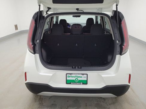 Used 2025 Kia Soul LX w/ LX Technology Package image 29