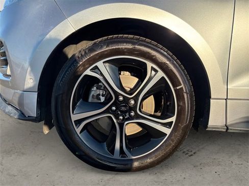 Used 2020 Ford Edge ST w/ Equipment Group 401A image 12