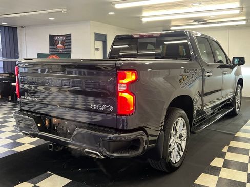 Used 2023 Chevrolet Silverado 1500 High Country w/ High Country Premium Package AWD/4WD image 15