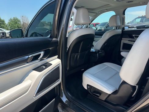 Used 2020 Kia Telluride S AWD/4WD image 30