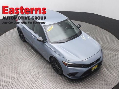 Used 2024 Honda Civic Sport image 3