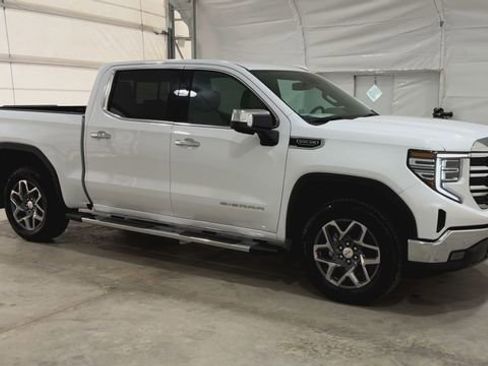New 2026 GMC Sierra 1500 SLT AWD/4WD image 2