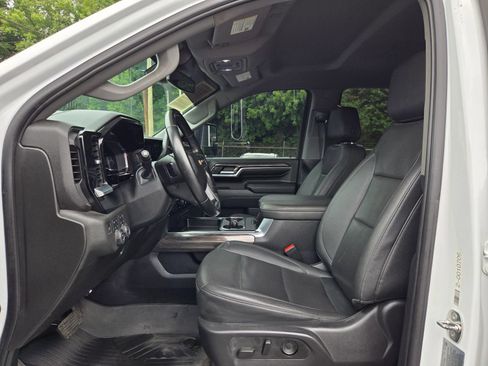 Used 2024 Chevrolet Silverado 2500 LTZ w/ LTZ Plus Package AWD/4WD image 12
