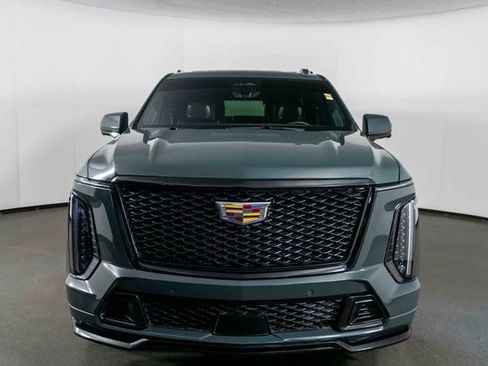 Used 2025 Cadillac Escalade V w/ LPO, Floor Liner Package image 3