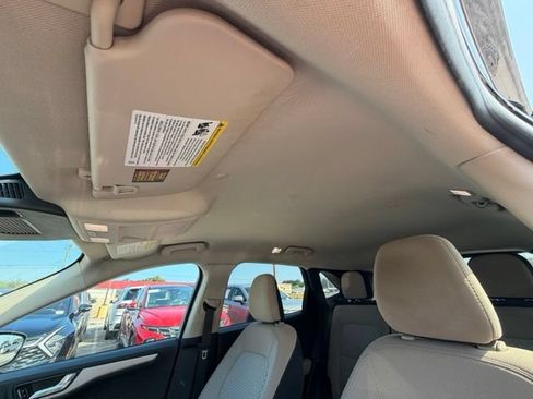 Used 2020 Ford Escape SE FWD image 21