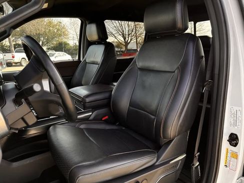 Used 2022 Ford F150 Lariat image 27