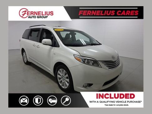Used 2017 Toyota Sienna Limited Premium image 1