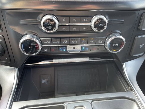 Used 2022 Ford F150 Platinum w/ Equipment Group 701A High image 27