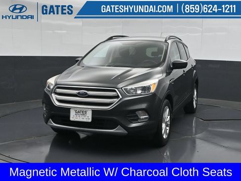 Used 2018 Ford Escape SE AWD/4WD image 5