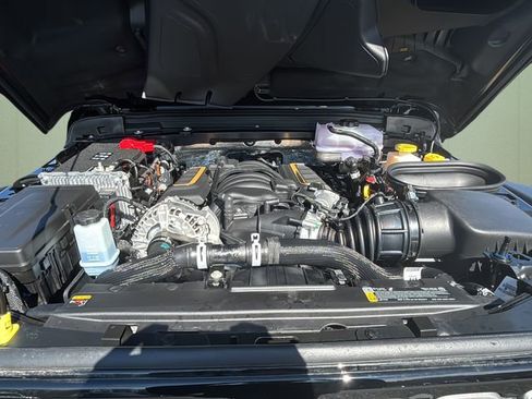 New 2026 Jeep Wrangler Unlimited Rubicon 392 image 12