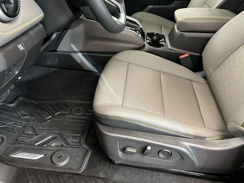 New 2026 Chevrolet Colorado ZR2 w/ Technology Package image 19