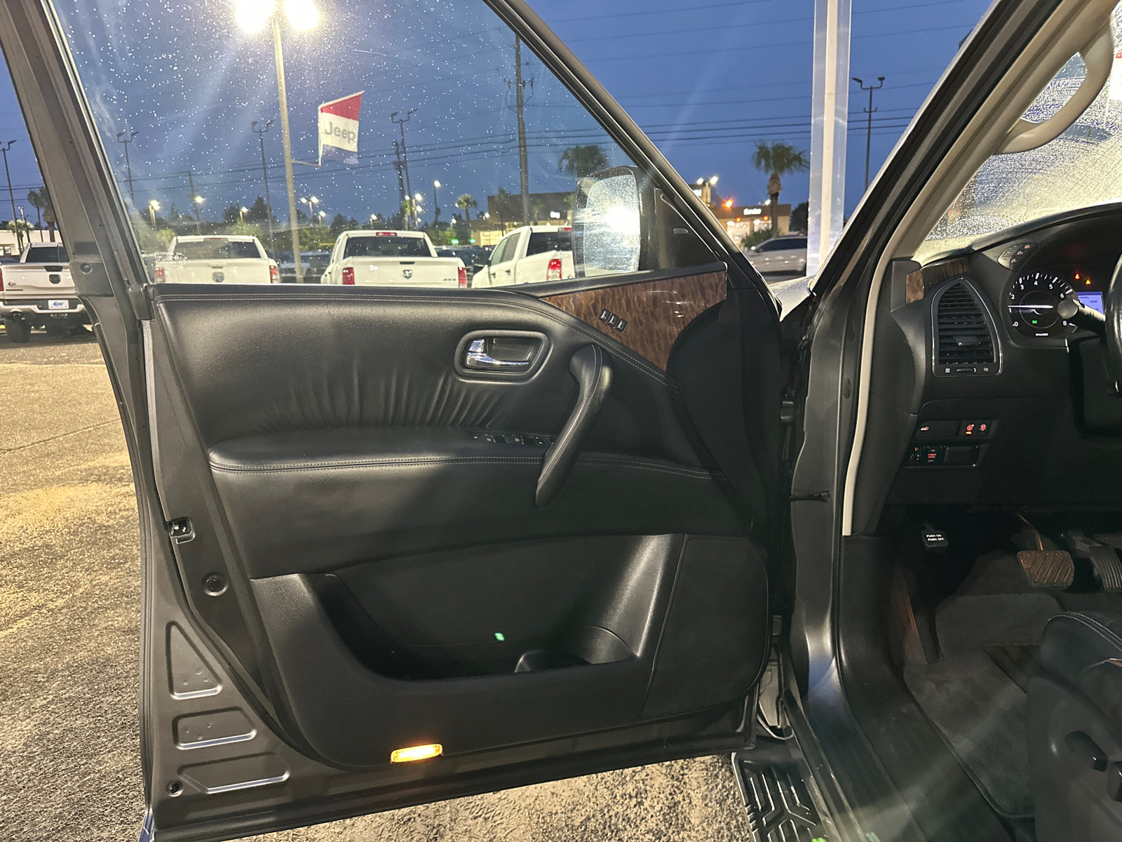 Used 2019 Nissan Armada SL w/ Premium Package RWD image 10