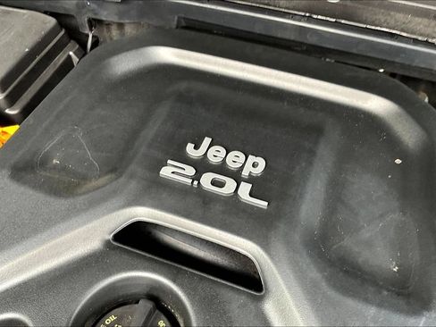Used 2022 Jeep Wrangler Unlimited Rubicon 4xe w/ Steel Bumper Group AWD/4WD image 33
