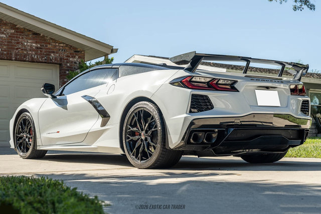 Used 2023 Chevrolet Corvette Stingray Preferred Conv w/ Z51 Performance Package RWD image 20
