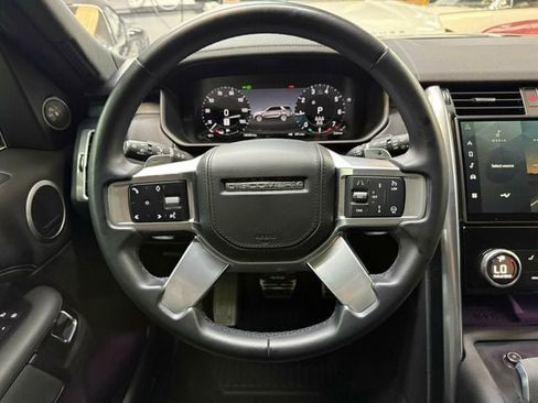 Used 2023 Land Rover Discovery Metropolitan Edition AWD/4WD image 14