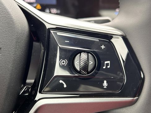 New 2026 BMW i5 eDrive40 w/ Premium Package image 13