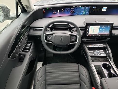 New 2026 Lincoln Nautilus Reserve w/ Jet Appearance Package image 17