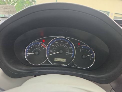Used 2011 Subaru Forester 2.5X Premium AWD/4WD image 23