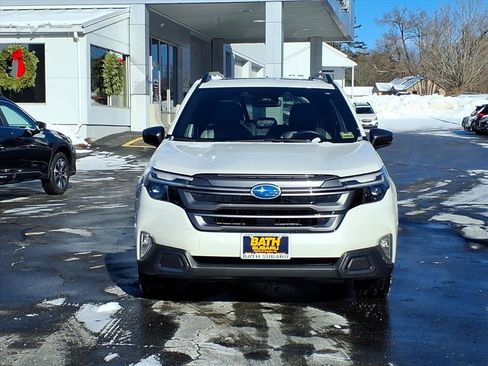 Certified 2025 Subaru Forester Limited image 2