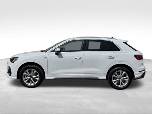 Certified 2025 Audi Q3 2.0T Premium image 4