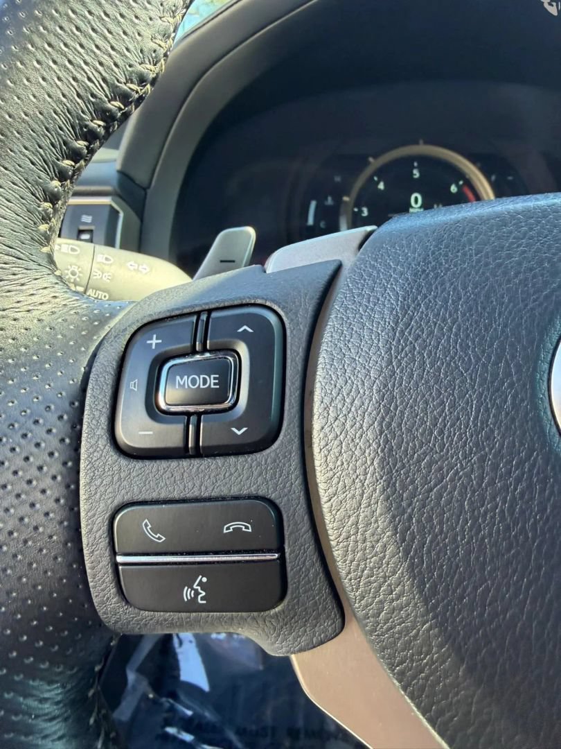 Used 2019 Lexus IS 300 F Sport w/ F Sport Package RWD image 28