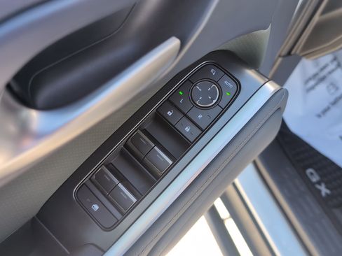 Used 2024 Lexus GX 550 image 15