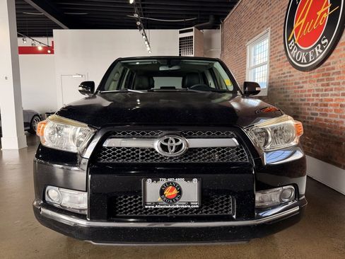 Used 2013 Toyota 4Runner SR5 image 2
