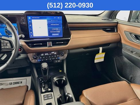 Used 2026 Subaru Outback Touring AWD/4WD image 30