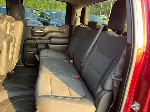 Used 2019 Chevrolet Silverado 1500 Custom Trail Boss w/ Custom Convenience Package AWD/4WD image 9
