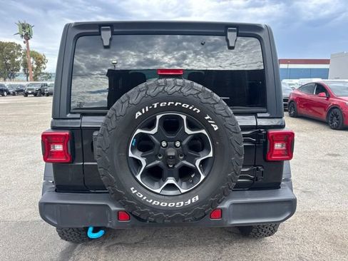Used 2022 Jeep Wrangler Unlimited Rubicon 4xe w/ Dual Top Group AWD/4WD image 6