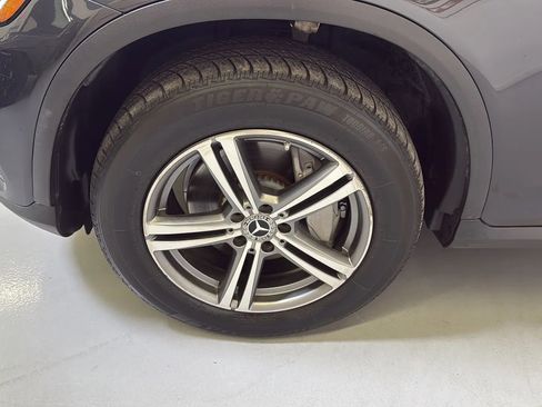 Used 2020 Mercedes-Benz GLC 300 4MATIC image 26