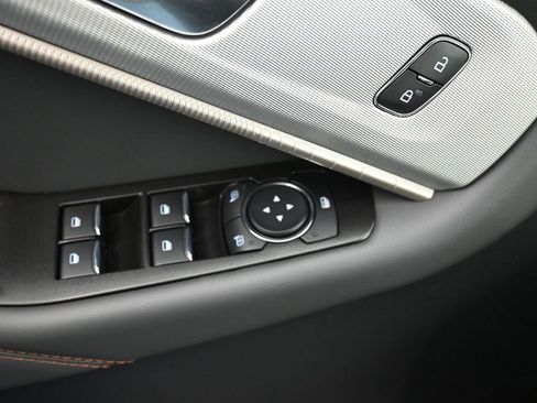 New 2026 Ford Explorer Active w/ Active Comfort Package image 20