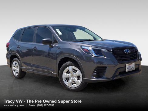 Used 2023 Subaru Forester AWD/4WD image 1