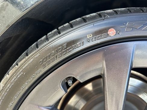 Used 2021 Tesla Model S Plaid image 34