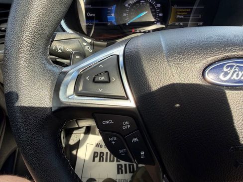 Used 2020 Ford Edge Titanium w/ Equipment Group 301A image 19