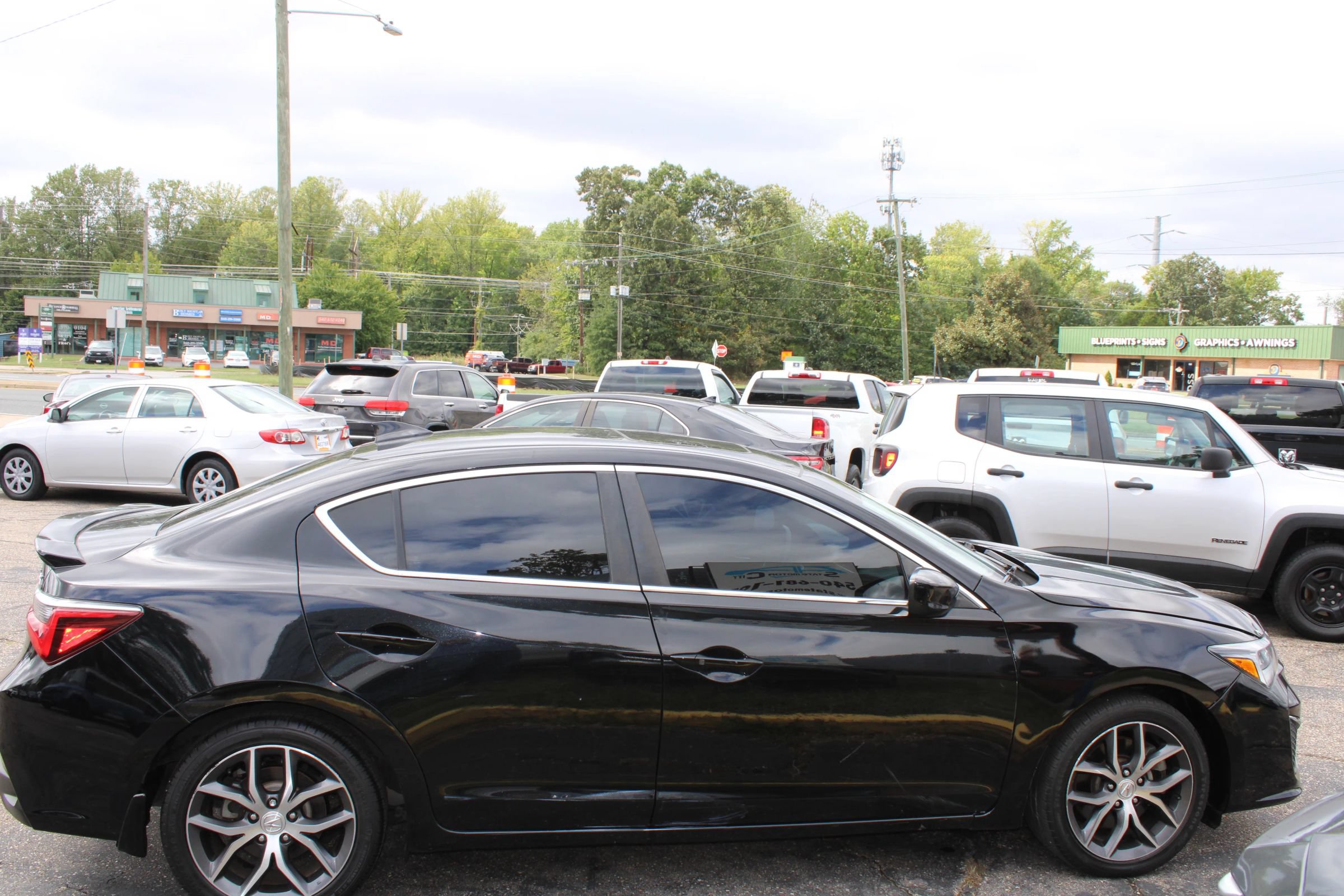 Used 2019 Acura ILX FWD image 4