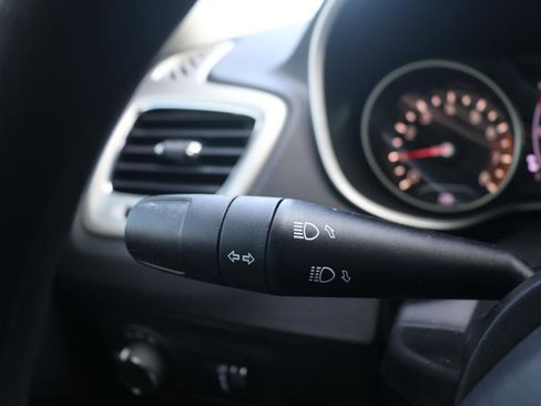 Used 2019 Jeep Compass Sport image 37