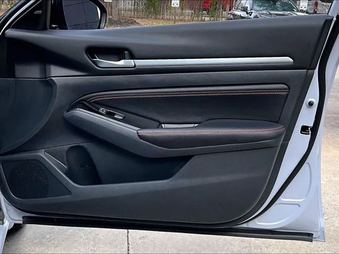 Certified 2023 Nissan Altima 2.5 SR image 22