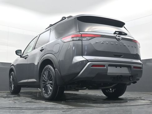New 2026 Nissan Pathfinder SL w/ SL Premium Package FWD image 29