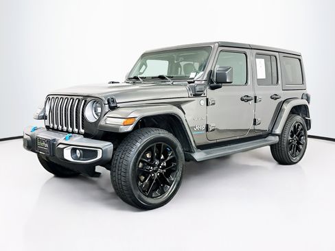 Used 2023 Jeep Wrangler Sahara image 3