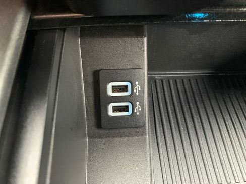 Used 2018 Ford F150 Raptor w/ Equipment Group 801A Mid AWD/4WD image 34