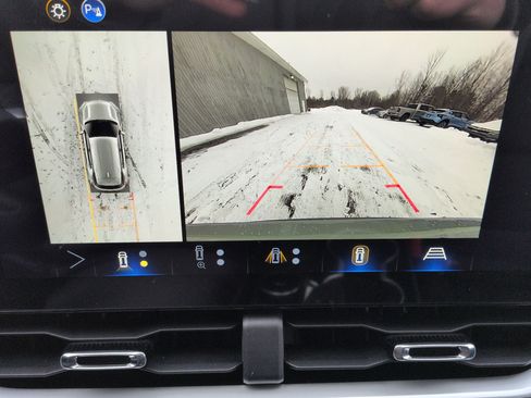 New 2026 Chevrolet Equinox LT w/ Convenience Package II image 74