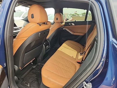 Used 2023 BMW X6 xDrive40i w/ Executive Package AWD/4WD image 3