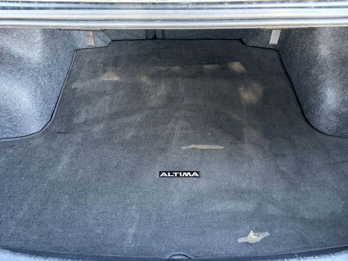 Used 2025 Nissan Altima 2.5 SV image 31