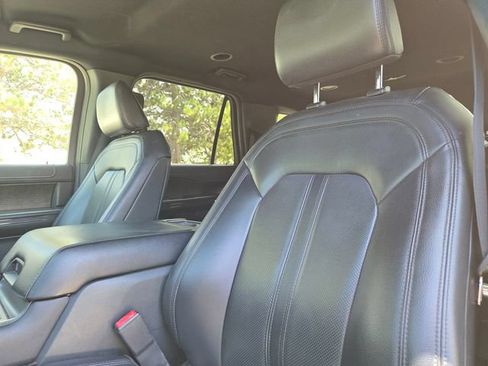 Used 2021 Ford Expedition Max Limited AWD/4WD image 13