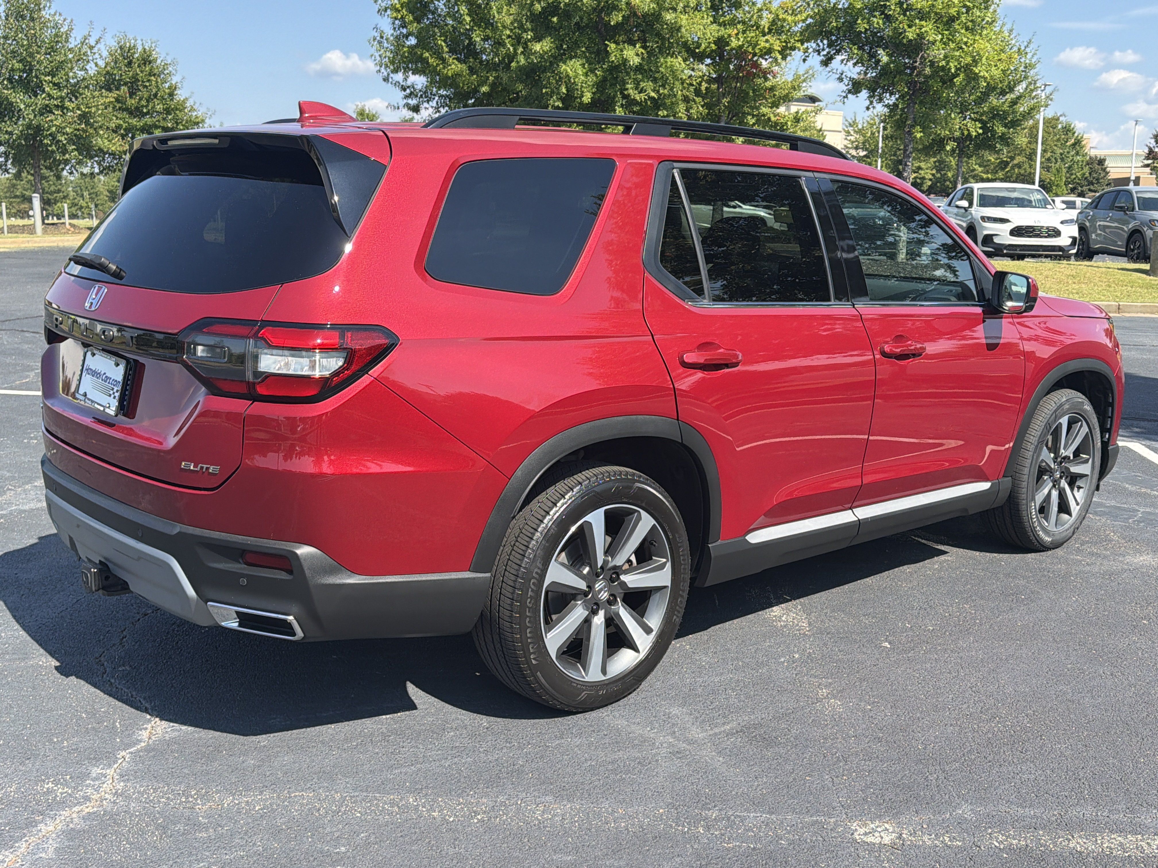 Used 2024 Honda Pilot Elite image 9
