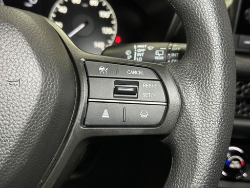 Used 2024 Honda HR-V LX image 25