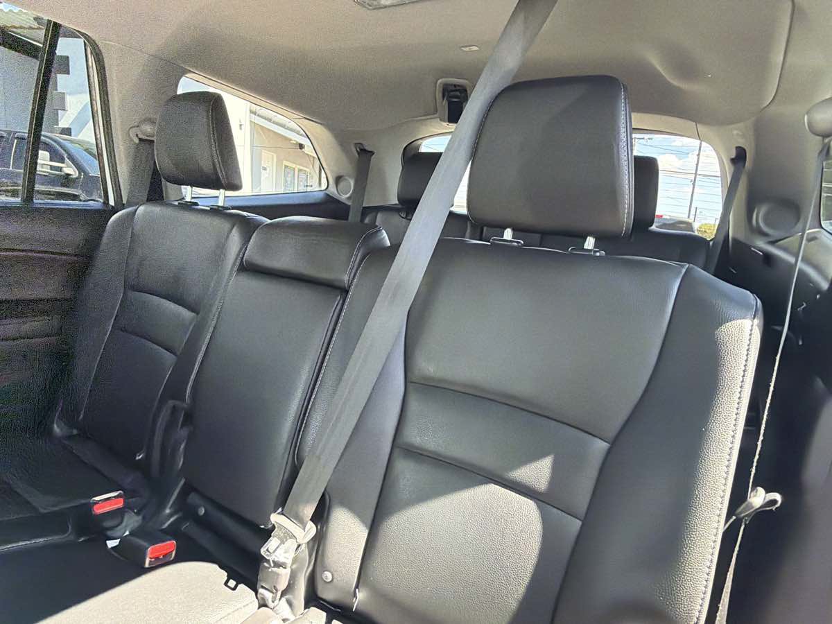 Used 2018 Honda Pilot Touring image 13