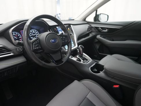 Used 2025 Subaru Outback Onyx Edition AWD/4WD image 8