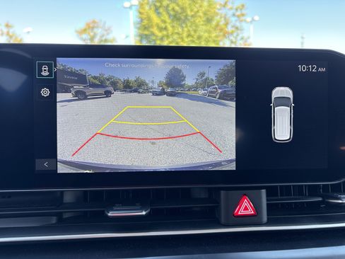 Certified 2025 Kia Carnival FWD image 5